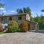 House Overlooking Near Tuscany Casella (Umbria)