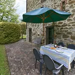 House Overlooking Near Tuscany Hébergement de vacances Casella (Umbria)