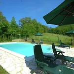 House Overlooking Near Tuscany * Casella (Umbria)