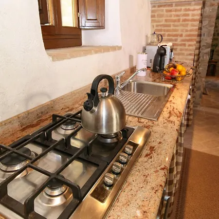 House Overlooking Near Tuscany Ferienhaus