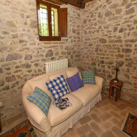 House Overlooking Near Tuscany Feriehus *