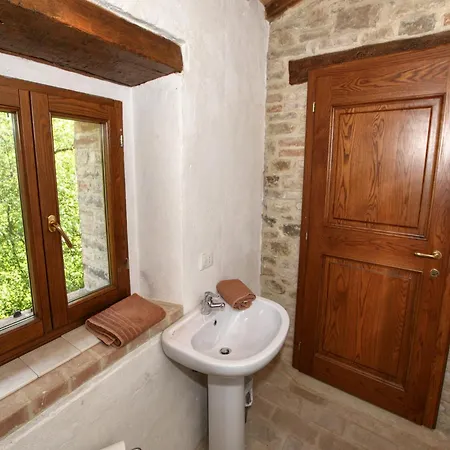 House Overlooking Near Tuscany Feriehus Casella (Umbria)