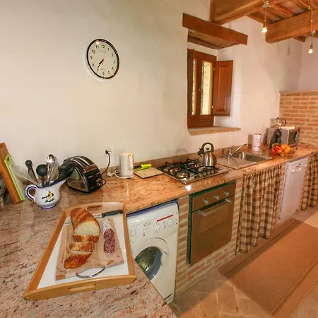 House Overlooking Near Tuscany Feriehus *