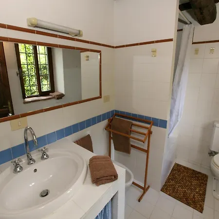 House Overlooking Near Tuscany * Casella (Umbria)