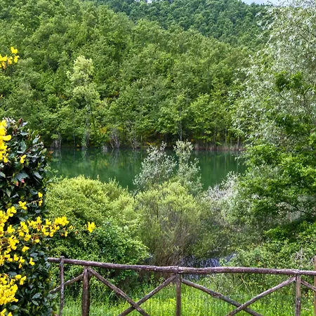 House Overlooking Near Tuscany Casella (Umbria)