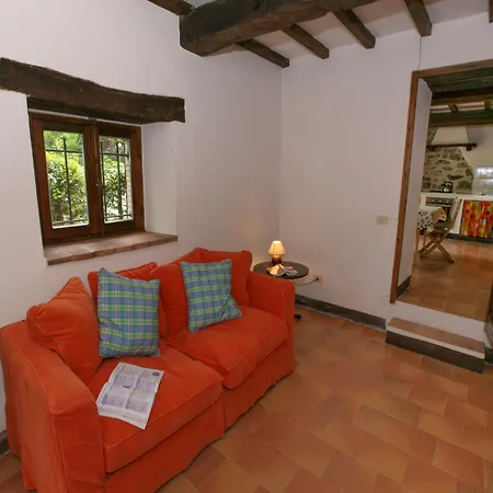 House Overlooking Near Tuscany Ferienhaus