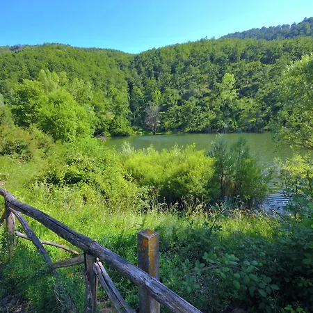 בית נופש House Overlooking Near Tuscany Casella (Umbria)